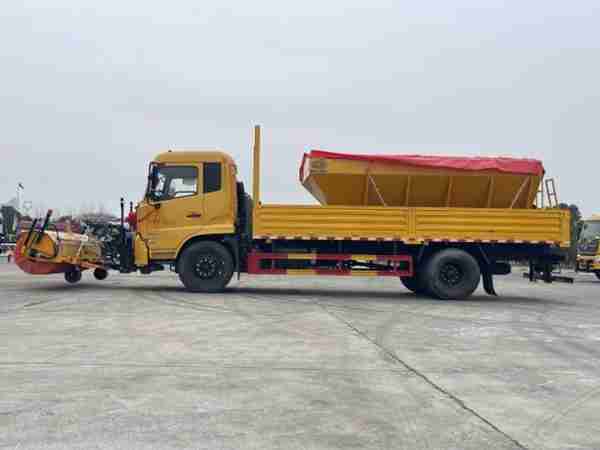 �������8����ѩ��